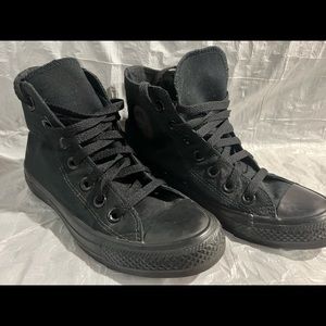Like new wore once. Black All⭐️star high top Converse sneakers. Size 4